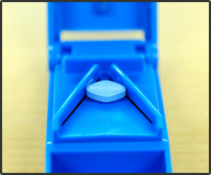 バイアグラの割り方 手順 ホルダー付きピルカッター 浜松町第一クリニック